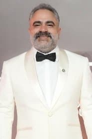 Mohamed Shaheen as رفيق الطائرة