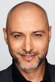 Giuseppe Russo as Fabrizio (voice)