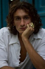 Gaétan Vermeulen as Jean Paul (as Gaetan Vermeulen)