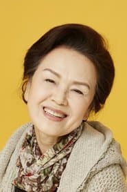 Jung Young-sook as Yoo-jung's Mother