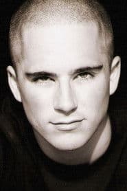 Graham Kosakoski as Sean Stover