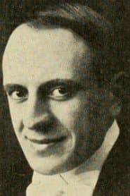 Alberto Capozzi as Luca