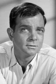 Peter Arne as Arnold Kramer