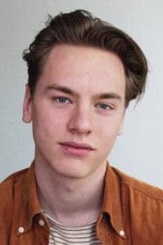 Tobias Kersloot as James