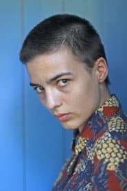 Paula Knüpling as Paula