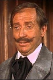 John Stacy as banchiere