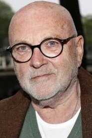 Serge-Henri Valcke as Harry Wellman