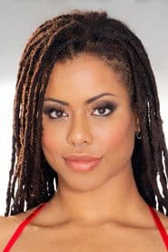 Kira Noir as Maxy Prime