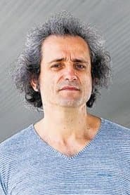 João Grosso as Carlos