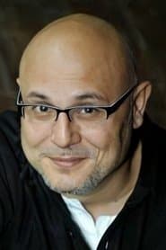 Levent Beceren as Kemal