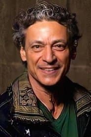 Luiz Carlos Vasconcelos as João
