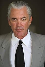 Joey Sagal as Logan - Mindy's Dad