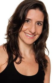 Mariana Bassoul as Recepcionista ("O Farsante/Fama")