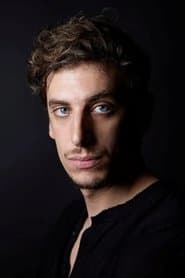 Gabriel Lo Giudice as Sandro