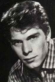 Laurent Terzieff as Alexandre Jung