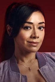 Aimee Garcia as Suzy Winters