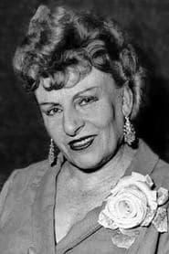 Tecla Scarano as Sig.ra Resta