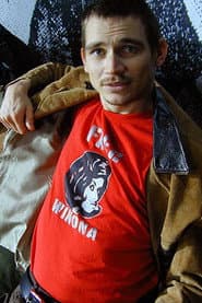 Daniel Bätscher as Holger