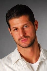 Steffen Jung as Polizist