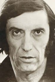 Herbert Fux as Fotograf Hapu / Abdu