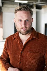 Anton Schneider as Mike