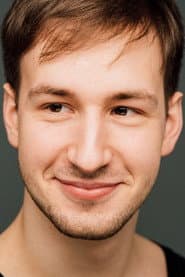 Philip Bialowski as Toni