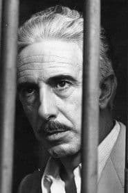 Luis Iriondo as Martín Aramendía