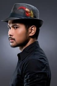 Joem Bascon as Paco Roman