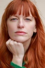 Pauline Nyrls as Aurélie