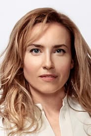 Yuliya Aleksandrova as Люба Фролова