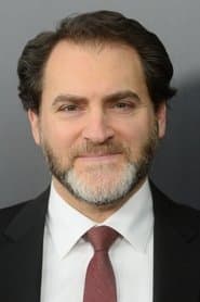 Michael Stuhlbarg as Pat Connors