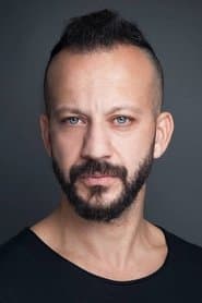 Rıza Kocaoğlu as Zeynel