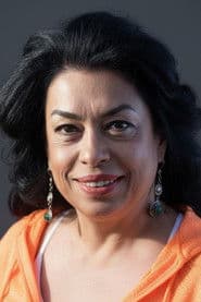 Selma Güneri as Ilona