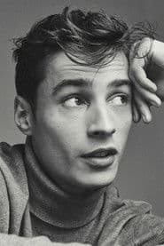 Nicky Kantor as Tobias 'Toby' Niepmann