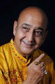 Bibhu Bhattacharya as Lalmohan Ganguly / Jatayu