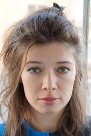 Alexandra Pirici as Woman in Room 6