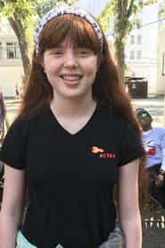 Fiona Forsythe as Chloe