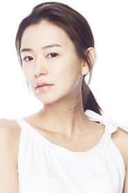 Shim Yi Young as Su-ji
