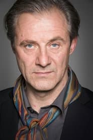 Joseph Lorenz as Arzt