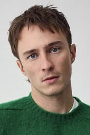 Drew Starkey as Tanner Van Holt