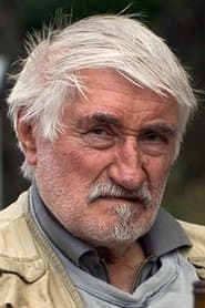 Pavel Landovský as Guardsman Jindra