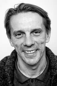 Aleksei Shevchenkov as Sergey