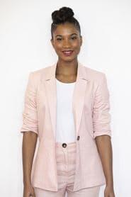 Rhianna Dorris as Kaye