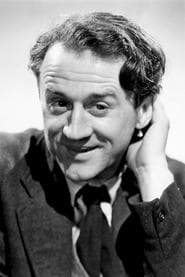 Cyril Cusack as Pat