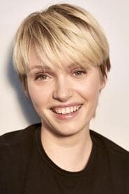 Caterina Shulha as Larissa