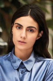 Aiysha Hart as Sarah