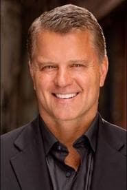 Boo Arnold as Uniformed Officer #2