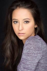 Havana Guppy as Betsey Carr