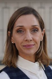 Carla Pandolfi as Candela Aguirre Colucci