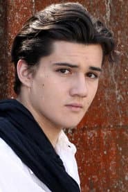 Thibault Le Guellec as Yannis